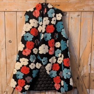 Chunky Floral Flowers Colorful Vest.   Fashion Concepts.  One Size